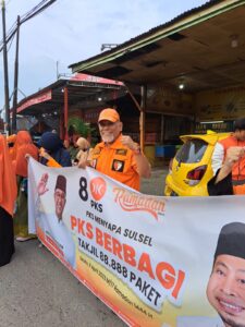 Photo: PKS Sulsel Bagikan 88.888 Paket Takjil